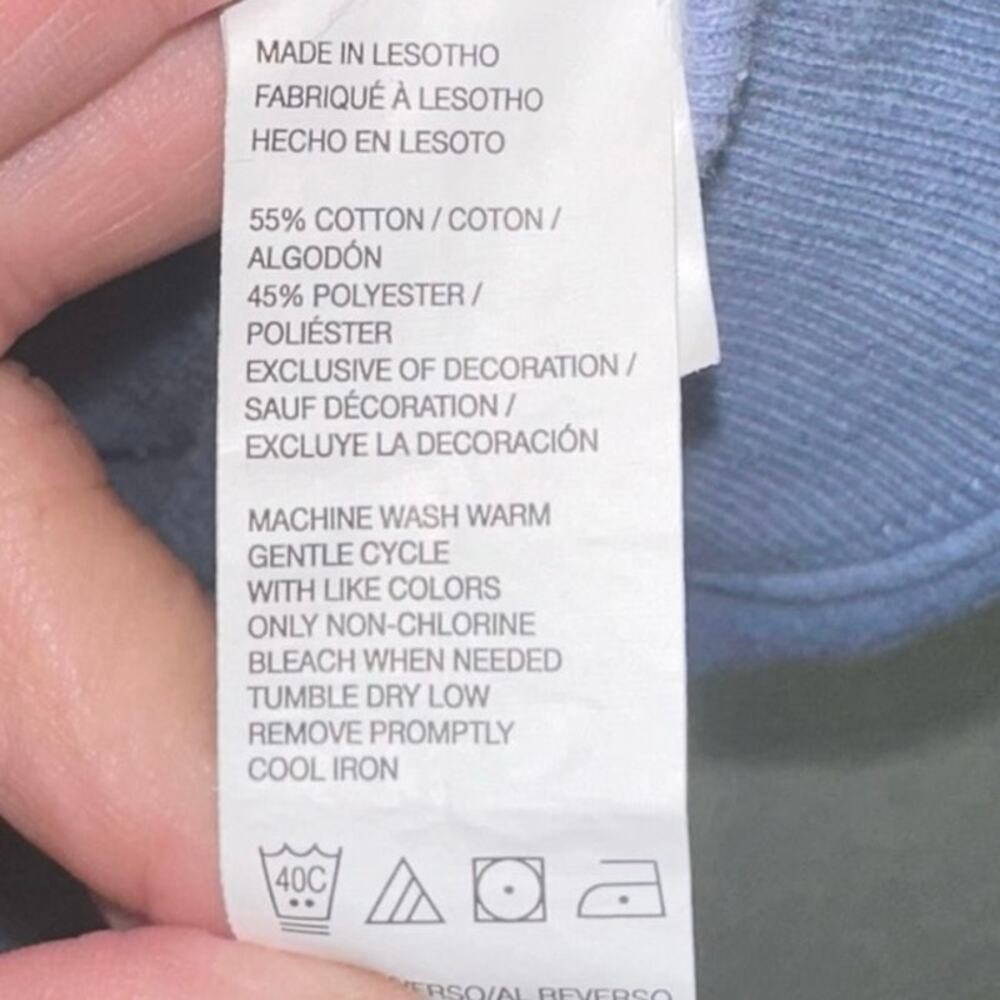 IZOD Sweatshirt XL Blue Crewneck Pullover Classic Casual Logo - Picture 4 of 4